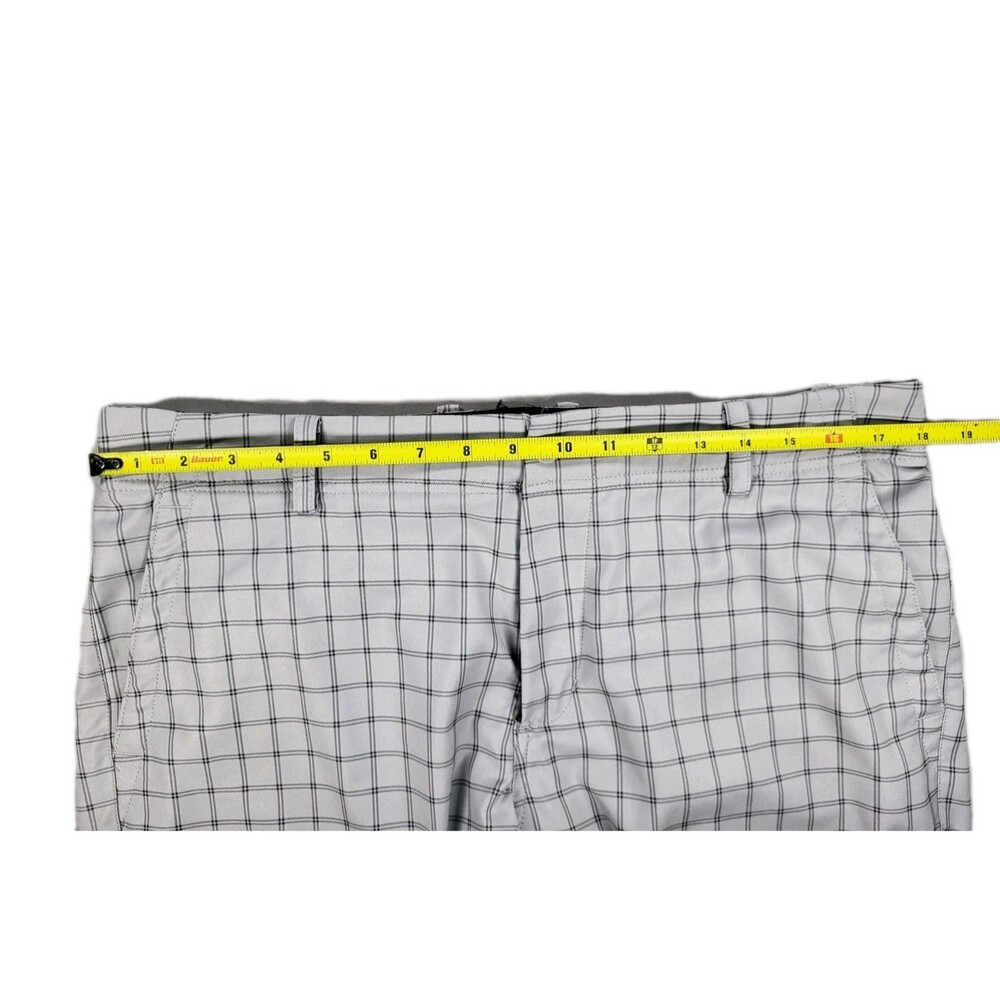 Nike Golf Men's Dri-FIT Wolf Grey Windowpane Plaid Flat Front Chino Shorts Sz 34 - Picture 10 of 10